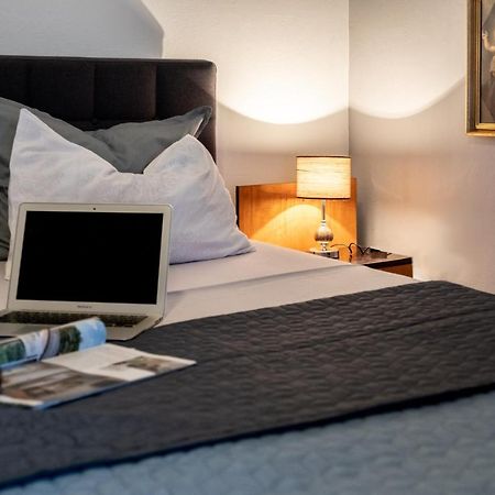 Apartment Lota With Heated Pool On Top Location Supetar Zewnętrze zdjęcie