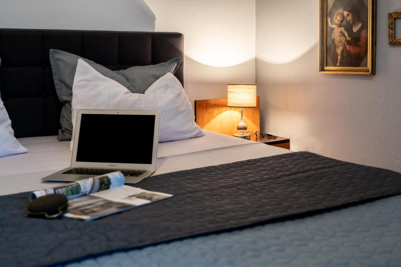 Apartment Lota With Heated Pool On Top Location Supetar Zewnętrze zdjęcie