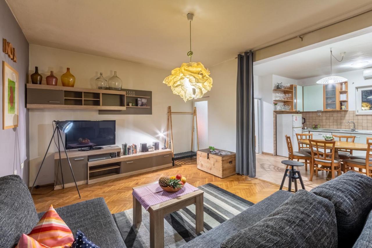 Apartment Lota With Heated Pool On Top Location Supetar Zewnętrze zdjęcie